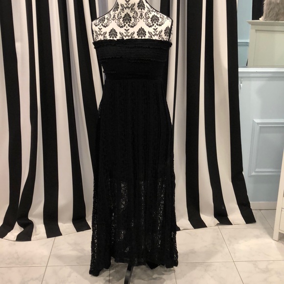 Forever 21 Dresses & Skirts - Black Lace Maxi